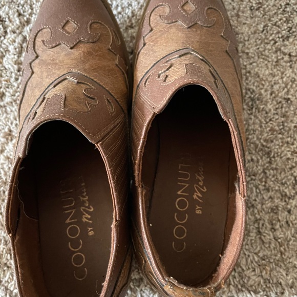 EUC Coconuts by Matisse, size 7.5 - Picture 2 of 6